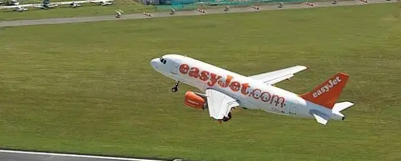 easyjet pic